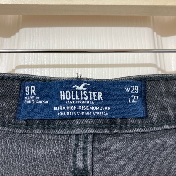 Hollister Black Ultra High Rise Mom Jeans 29 Distressed High Waisted Frayed Hem - Picture 2 of 12